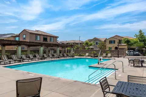 Exterior - 536 Ventasso Way, Fallbrook, CA 92028 photo 11 of 13