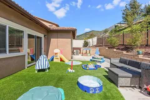 536 Ventasso Way, Fallbrook, CA 92028 photo 29