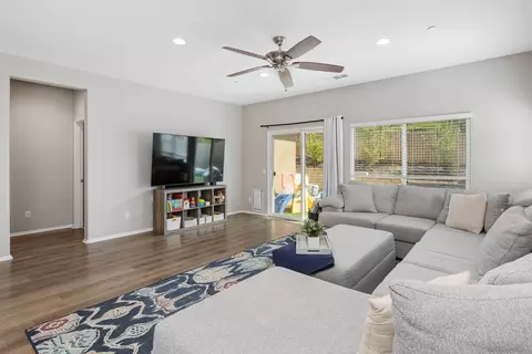 536 Ventasso Way, Fallbrook, CA 92028 photo 11