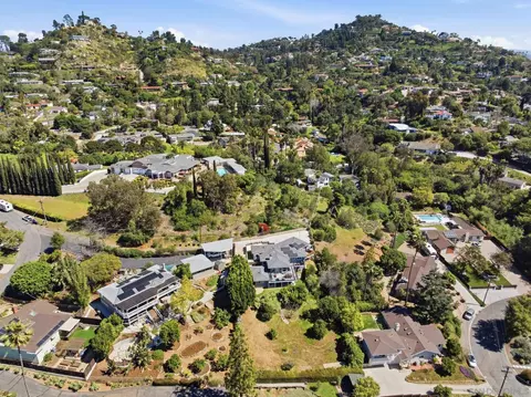 View/Area - 9257 Dillon Dr, La Mesa, CA 91941 photo 7 of 14