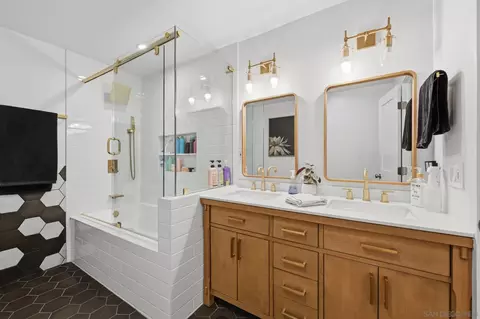 Bath - 9257 Dillon Dr, La Mesa, CA 91941 photo 5 of 5