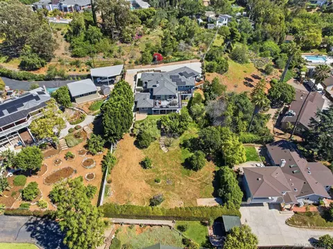 View/Area - 9257 Dillon Dr, La Mesa, CA 91941 photo 11 of 14
