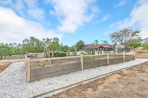Exterior - 14930 Eastvale Rd, Poway, CA 92064 photo 13 of 15