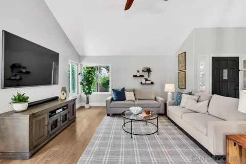 Living - 14930 Eastvale Rd, Poway, CA 92064 photo 1 of 2