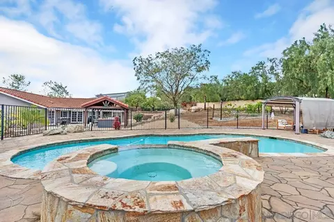 Exterior - 14930 Eastvale Rd, Poway, CA 92064 photo 11 of 15