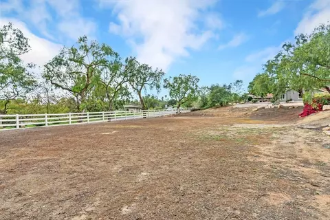 Exterior - 14930 Eastvale Rd, Poway, CA 92064 photo 14 of 15