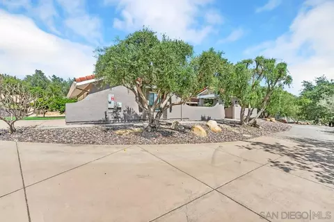 Exterior - 14930 Eastvale Rd, Poway, CA 92064 photo 5 of 15