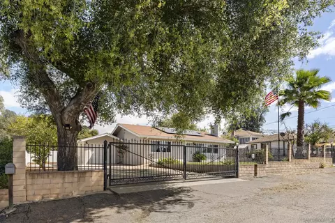 709 Convertible Ln, Fallbrook, CA 92028