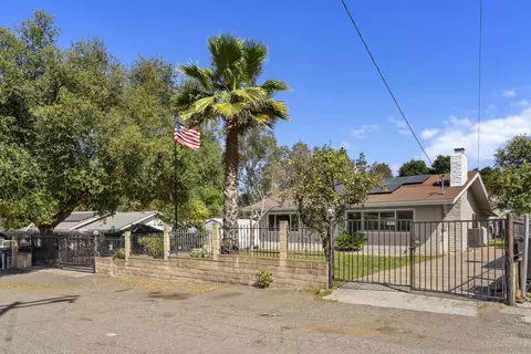 Exterior - 709 Convertible Ln, Fallbrook, CA 92028 photo 10 of 10