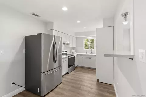 Kitchen - 709 Convertible Ln, Fallbrook, CA 92028 photo 1 of 3