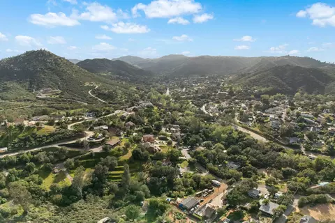 silverbrook dr, El Cajon, CA 92019