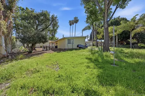 Exterior - 1521 Foothill Dr, Vista, CA 92084 photo 14 of 16