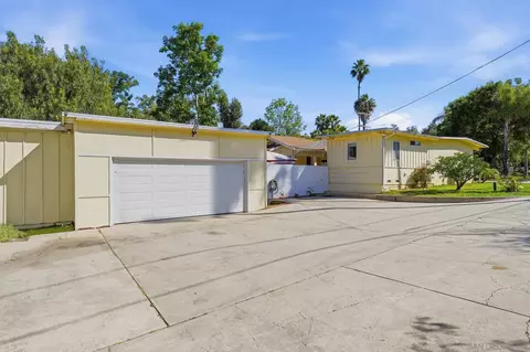 Exterior - 1521 Foothill Dr, Vista, CA 92084 photo 15 of 16