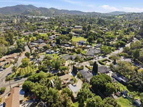 View/Area - 1521 Foothill Dr, Vista, CA 92084 photo 7 of 13