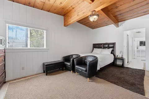 Bedroom - 1521 Foothill Dr, Vista, CA 92084 photo 6 of 8