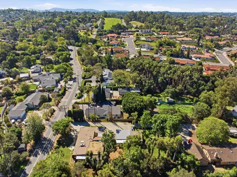 View/Area - 1521 Foothill Dr, Vista, CA 92084 photo 6 of 13