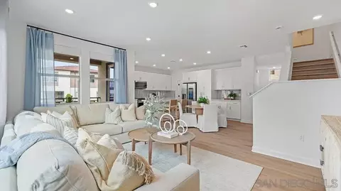 Living - 319 Honeysuckle, Oceanside, CA 92057 photo 1 of 1