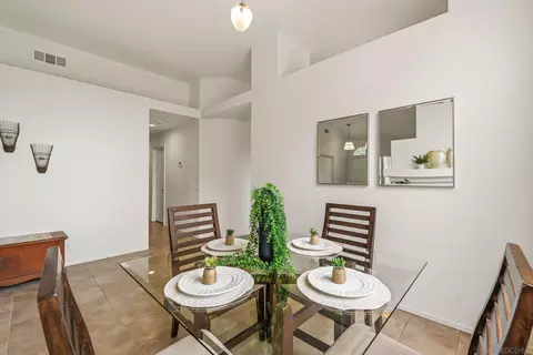 Dining - 4290 Via Clemente, Oceanside, CA 92057 photo 4 of 5