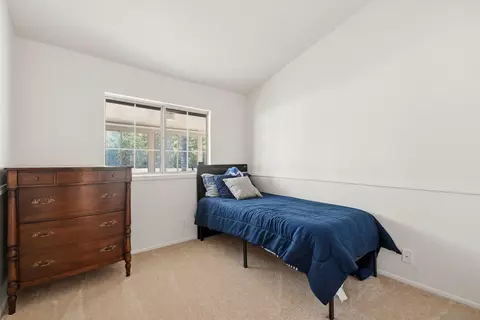 Bedroom - 4290 Via Clemente, Oceanside, CA 92057 photo 4 of 7