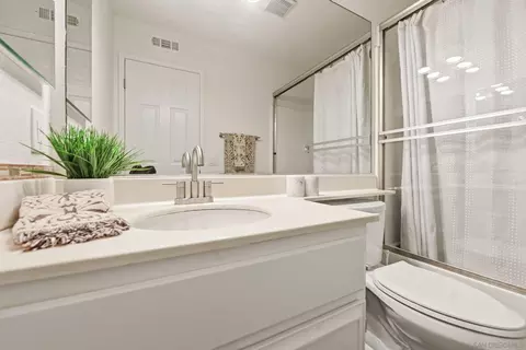 Bath - 4290 Via Clemente, Oceanside, CA 92057 photo 1 of 2
