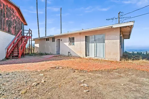 Exterior - 6133 Rainbow Heights Rd, Fallbrook, CA 92028 photo 2 of 5