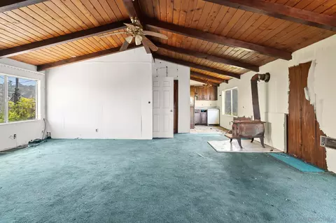 Living - 6133 Rainbow Heights Rd, Fallbrook, CA 92028 photo 2 of 7