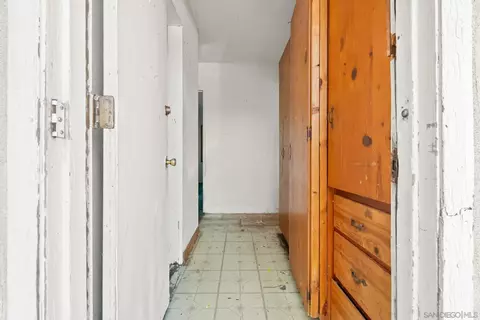 Entry Way - 6133 Rainbow Heights Rd, Fallbrook, CA 92028 photo 1 of 2