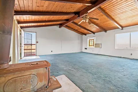 Living - 6133 Rainbow Heights Rd, Fallbrook, CA 92028 photo 4 of 7