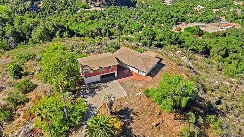 View/Area - 6133 Rainbow Heights Rd, Fallbrook, CA 92028 photo 2 of 4
