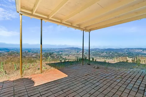 Exterior - 6133 Rainbow Heights Rd, Fallbrook, CA 92028 photo 3 of 5