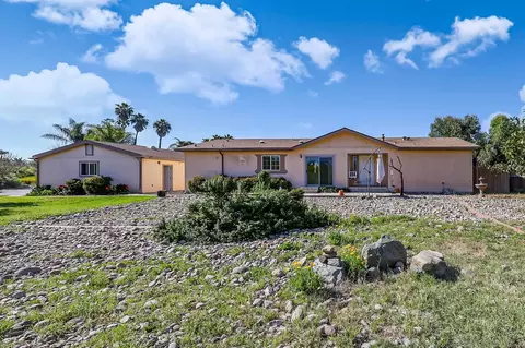 Exterior - 273 Stallion Dr, Oceanside, CA 92057 photo 2 of 10