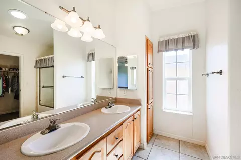 Bath - 273 Stallion Dr, Oceanside, CA 92057 photo 1 of 2