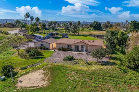 View/Area - 273 Stallion Dr, Oceanside, CA 92057 photo 3 of 9