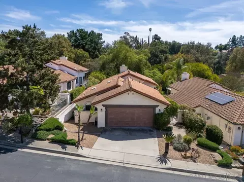 View/Area - 1709 Larkhaven Gln, Escondido, CA 92026 photo 4 of 19