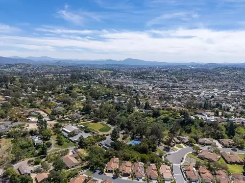 View/Area - 1709 Larkhaven Gln, Escondido, CA 92026 photo 14 of 19