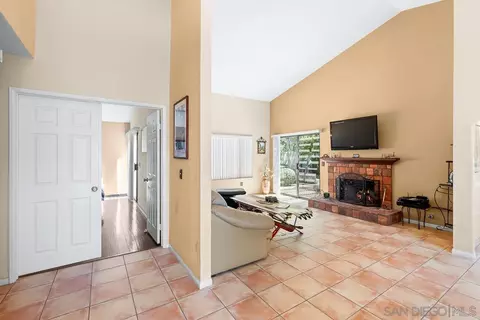 Entry Way - 1709 Larkhaven Gln, Escondido, CA 92026 photo 2 of 3