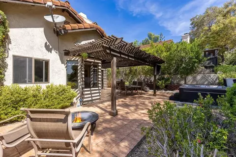 Exterior - 1709 Larkhaven Gln, Escondido, CA 92026 photo 4 of 9