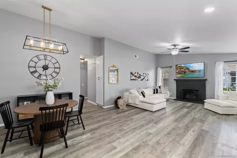 2407 Teaberry Gln, Escondido, CA 92027 photo 12