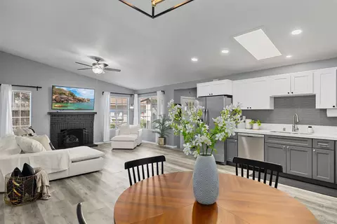 2407 Teaberry Gln, Escondido, CA 92027 photo 15
