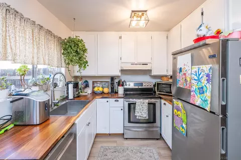 Kitchen - 166 N 1st St UNIT 23, El Cajon, CA 92021 photo 3 of 4