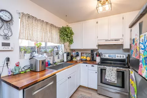Kitchen - 166 N 1st St UNIT 23, El Cajon, CA 92021 photo 2 of 4