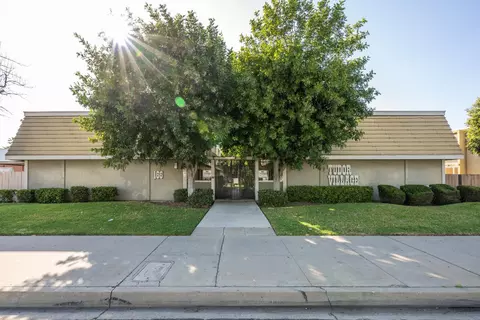 Exterior - 166 N 1st St UNIT 23, El Cajon, CA 92021 photo 5 of 14