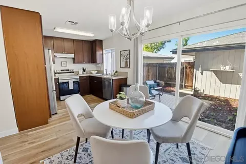 Dining - 10606 Magnolia, Santee, CA 92071 photo 2 of 4