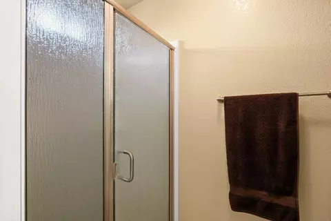 Bath - 3759 Cherrystone St, Oceanside, CA 92058 photo 2 of 3