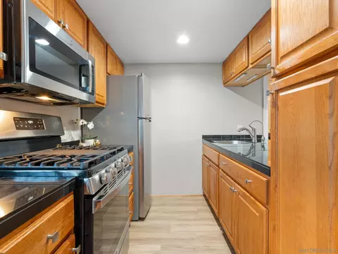 Kitchen - 2624 Puebla St, Escondido, CA 92025 photo 3 of 3