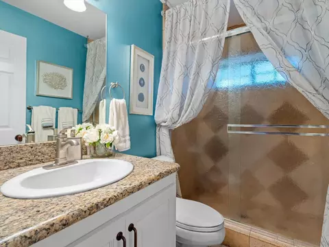 Bath - 2624 Puebla St, Escondido, CA 92025 photo 3 of 3