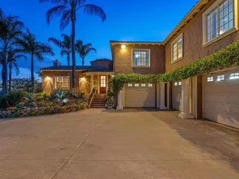 Exterior - 2624 Puebla St, Escondido, CA 92025 photo 1 of 10
