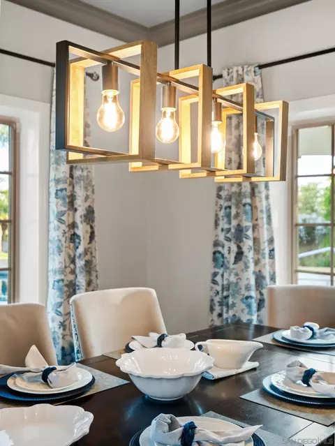 Dining - 2624 Puebla St, Escondido, CA 92025 photo 2 of 5