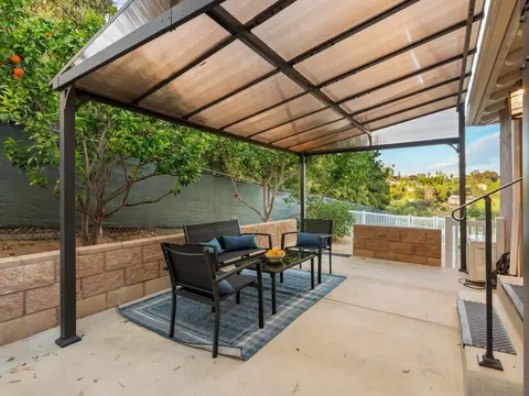 Exterior - 2624 Puebla St, Escondido, CA 92025 photo 8 of 10