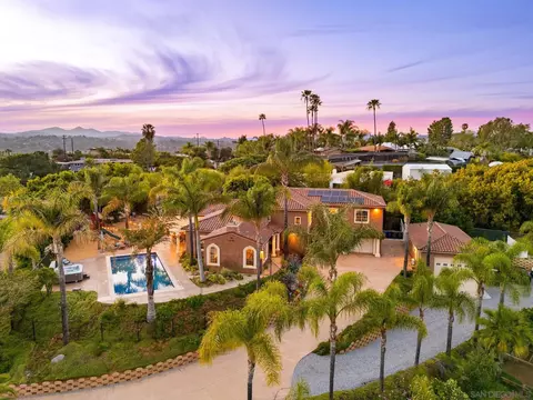 2624 Puebla St, Escondido, CA 92025